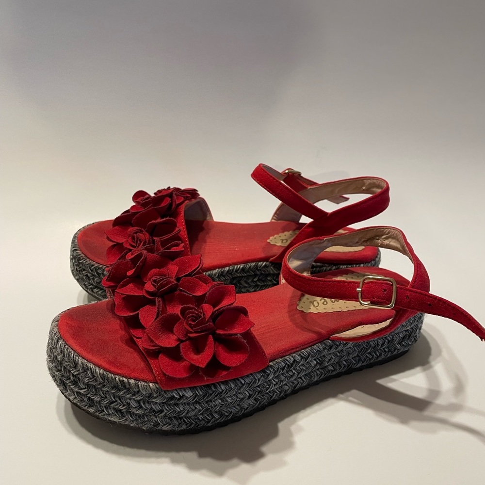 Women’s Red Platform Floral Sandals